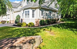 35 Sharon Drive, Moosic, PA 18507