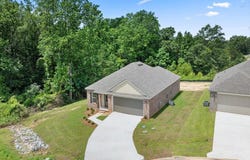 18 Golden Oak, Hattiesburg, MS 39402