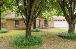 2412 Denise Drive, Benton, AR 72015