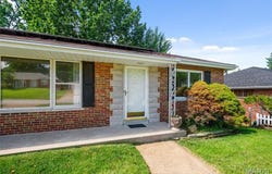 10634 Larkspur Drive, St Louis, MO 63123