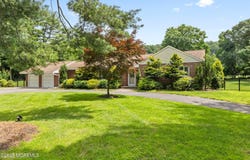 41 Van Brackle Road, Holmdel, NJ 07733