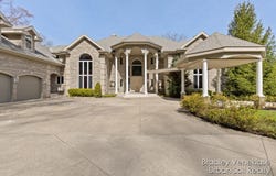 7635 Sandy Hollow Drive SE, Alto, MI 49302