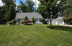 8 Wellington Court, ENDICOTT, NY 13760