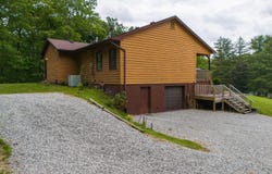 202 Old Garrard Road, Berea, KY 40403