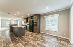 950 9th Avenue, Graceville, FL 32440