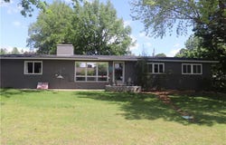 1503  W Park, Harrison, AR 72601
