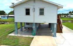 1065 Peach Lane, Okeechobee, FL 34974