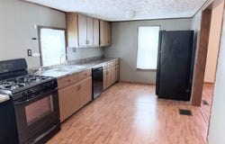 2200 FOREST Street, Eldorado, IL 62930