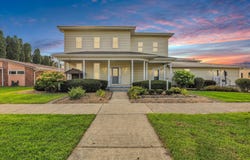 120 S Locust Street, Arcola, IL 61910