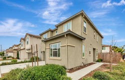 500 Duran DR, HOLLISTER, CA 95023