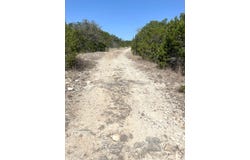 693 Rancho Real, Leakey, TX 78873