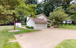 4285 St Rt103, Willard, OH 44890