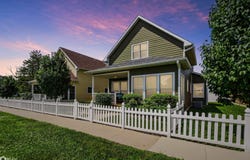 2 Garden Cottage Lane, Grinnell, IA 50112
