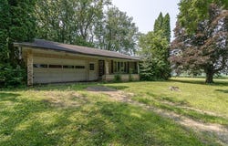 20 S Inga Avenue, Le Center, MN 56057