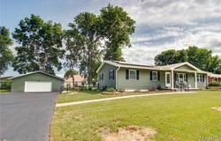 109 Hawbrook Place, Jerseyville, IL 62052