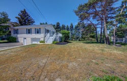 3 Sea Breeze Avenue, Biddeford, ME 04005