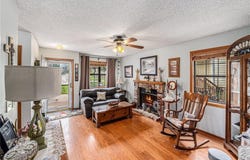 916 Alma Court, Lawrence, KS 66049