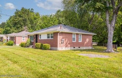 5521 Innwood Dr, Louisville, KY 40214