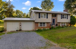 122 Glenwood Avenue, Bulls Gap, TN 37711