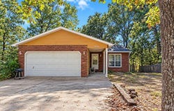 16958 Hemlock Lane, Saint Robert, MO 65584