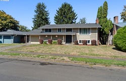 19105 NE CLACKAMAS St, Portland, OR 97230