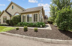 106 Stonegate Drive, Pataskala, OH 43062