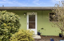 1301 S 3rd Ave #4B, Sequim, WA 98382