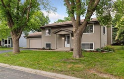 156 Carver Square, Waconia, MN 55387