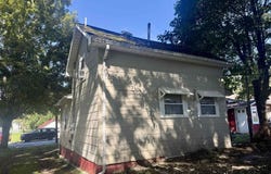 72 Wabash Avenue, Philippi, WV 26416