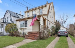13 Everett Street, Lynbrook, NY 11563