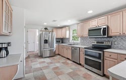 26 Long Hill Rd, Georgetown, MA 01833