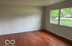 618 W McKenzie Road, Greenfield, IN 46140