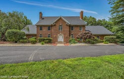 383 S Main Road, Mountain Top, PA 18707