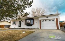 607 7th St, Cody, WY 82414