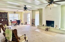 804 RANGE RD, Palestine, TX 75801