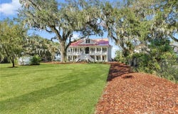 1558 Wilmington Island Road, Savannah, GA 31410