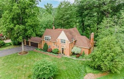 7894 Oakhurst Circle, Brecksville, OH 44141