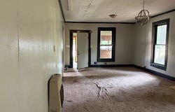 215 S Washington Street, Hope, AR 71801