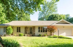 1728 E Camino Alto Street, Springfield, MO 65804