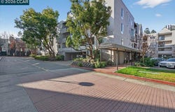 3183 Wayside Plz, Walnut Creek, CA 94597