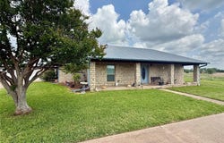 302 Poplar Street, Hico, TX 76457