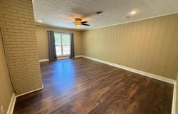 1097 Wolfe Rd, Columbus, MS 39705