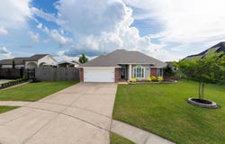 123 Chartres Court, Laplace, LA 70068