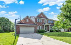 3740 Weather Stone Crossing, Zionsville, IN 46077