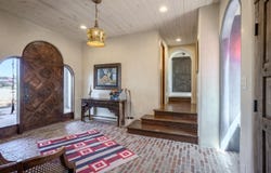 1447 Mesa Vista, Taos, NM 87571