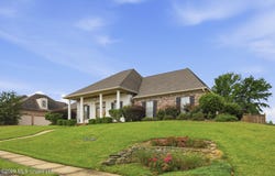 300 Deer Hollow, Brandon, MS 39047