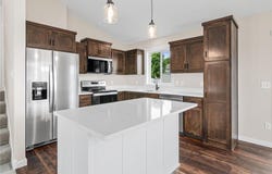 829 N Grant Street, Ellsworth, WI 54011