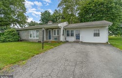 1210 FORGE ROAD, CARLISLE, PA 17013