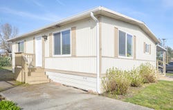 303 SANDLEWOOD Drive, Grants Pass, OR 97526