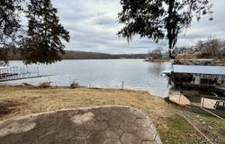 27562 Golden Point Lane, Barnett, MO 65011